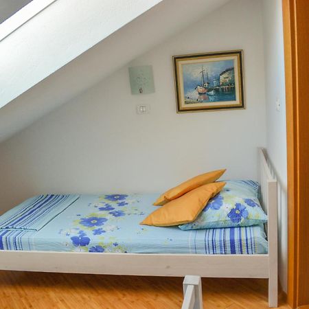 Apartment Sopta Макарска Екстериор снимка